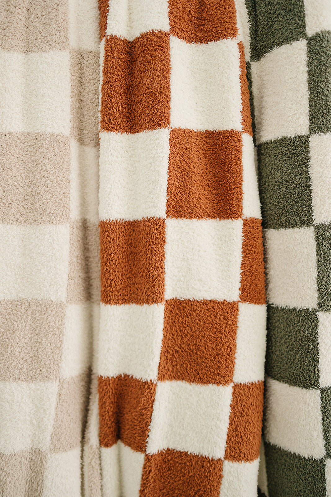 DS- Rust Checkered Plush Blanket