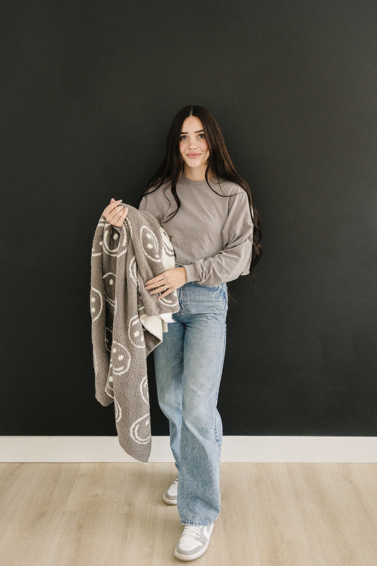 DS- Charcoal Smiley Plush Blanket