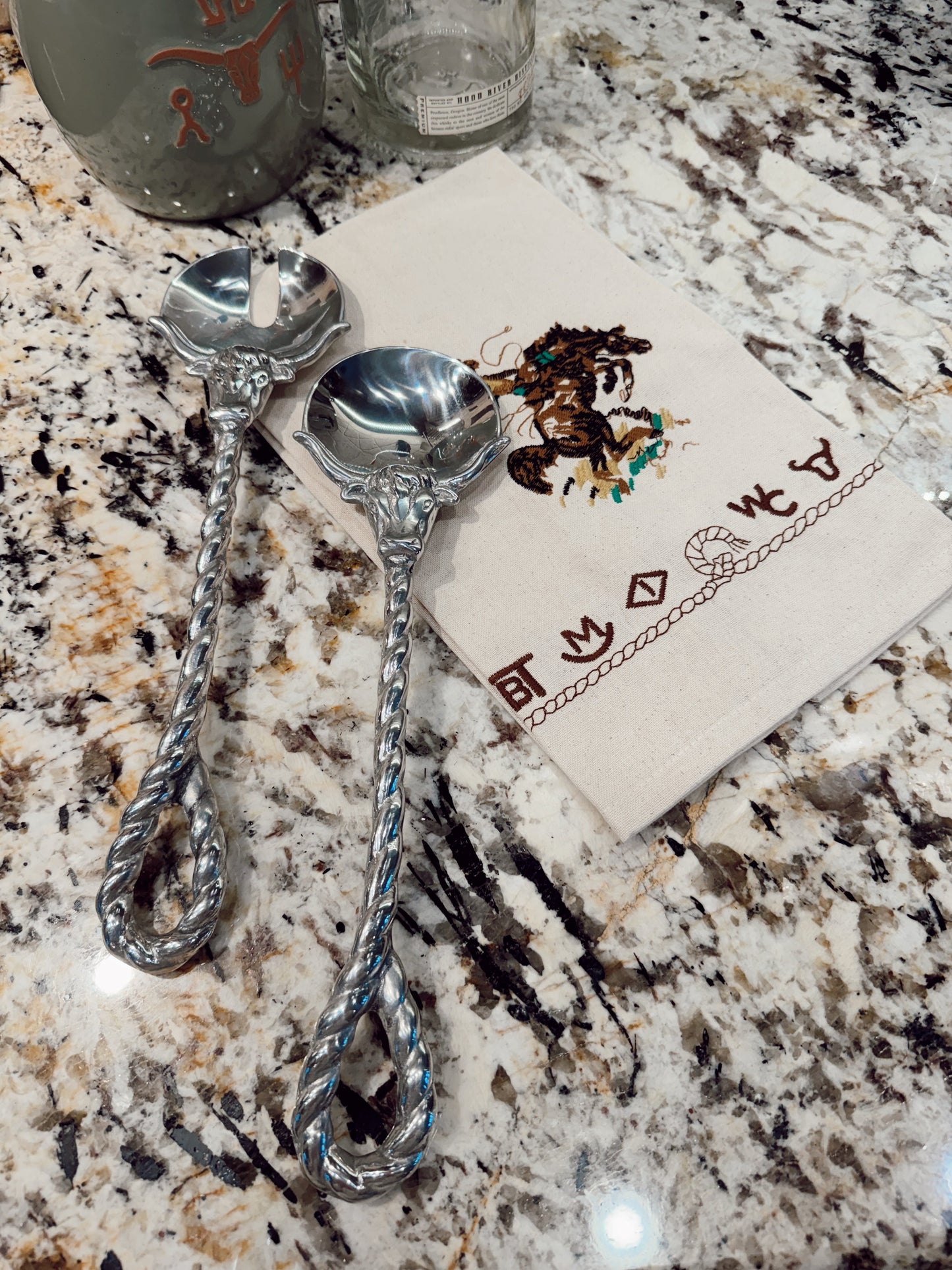 The Longhorn Serving Set -DS