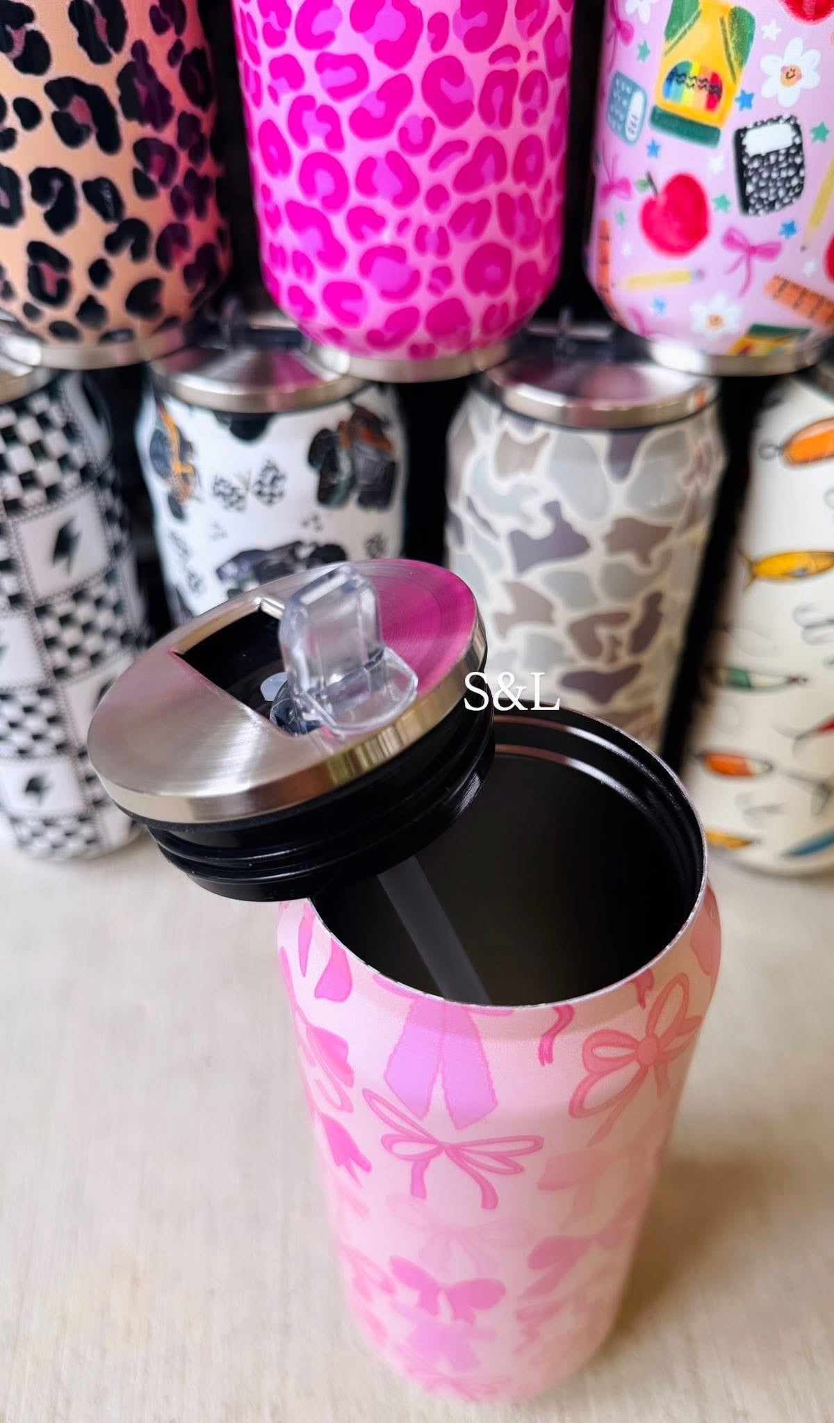 PREORDER- SIPPIN’ PRETTY TUMBLER
