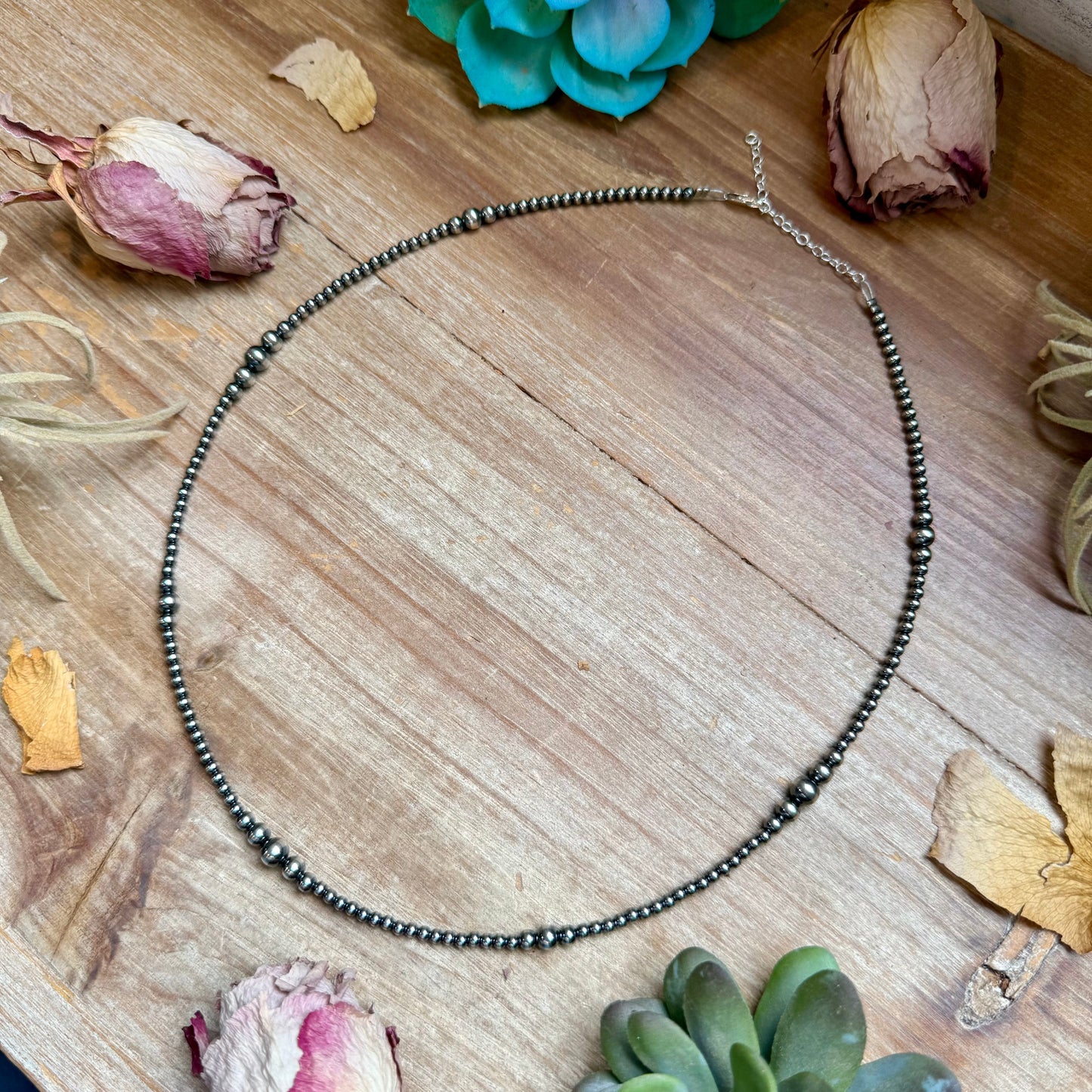 20 inch Graduated Sterling Silver Pearl Necklace -DS
