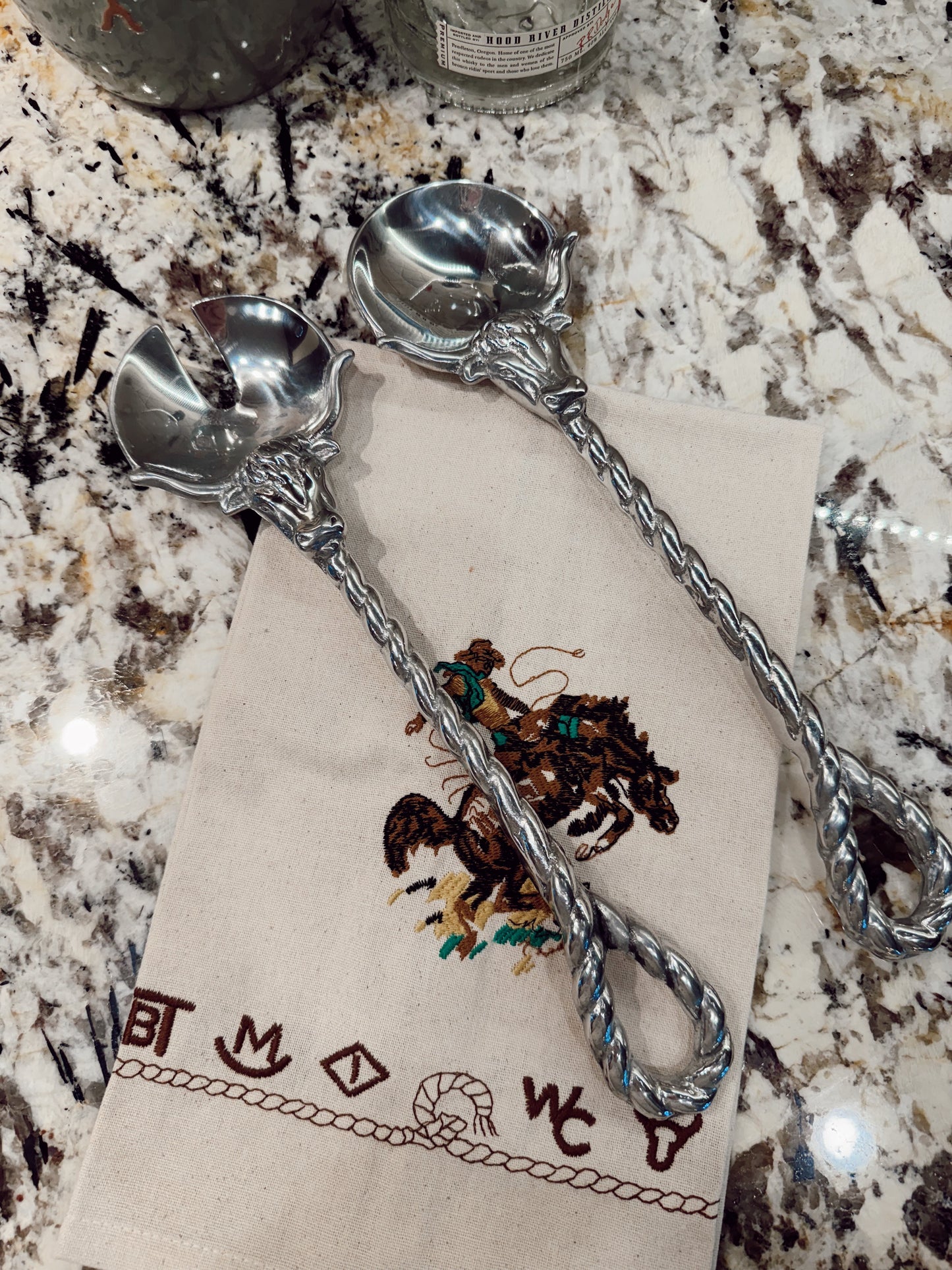 The Longhorn Serving Set -DS