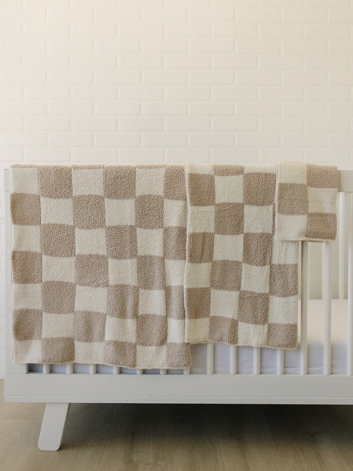 DS- Taupe Checkered Plush Blanket