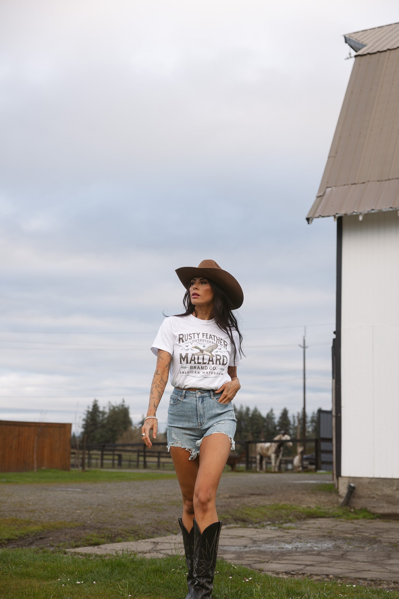 On The Go Distressed Shorts- Medium Wash -DS