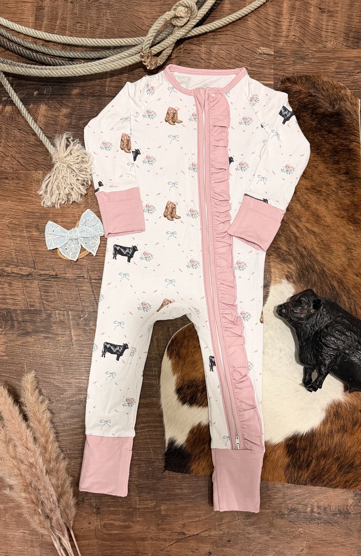 The Blush Angus Ruffle Bamboo Sleeper -DS