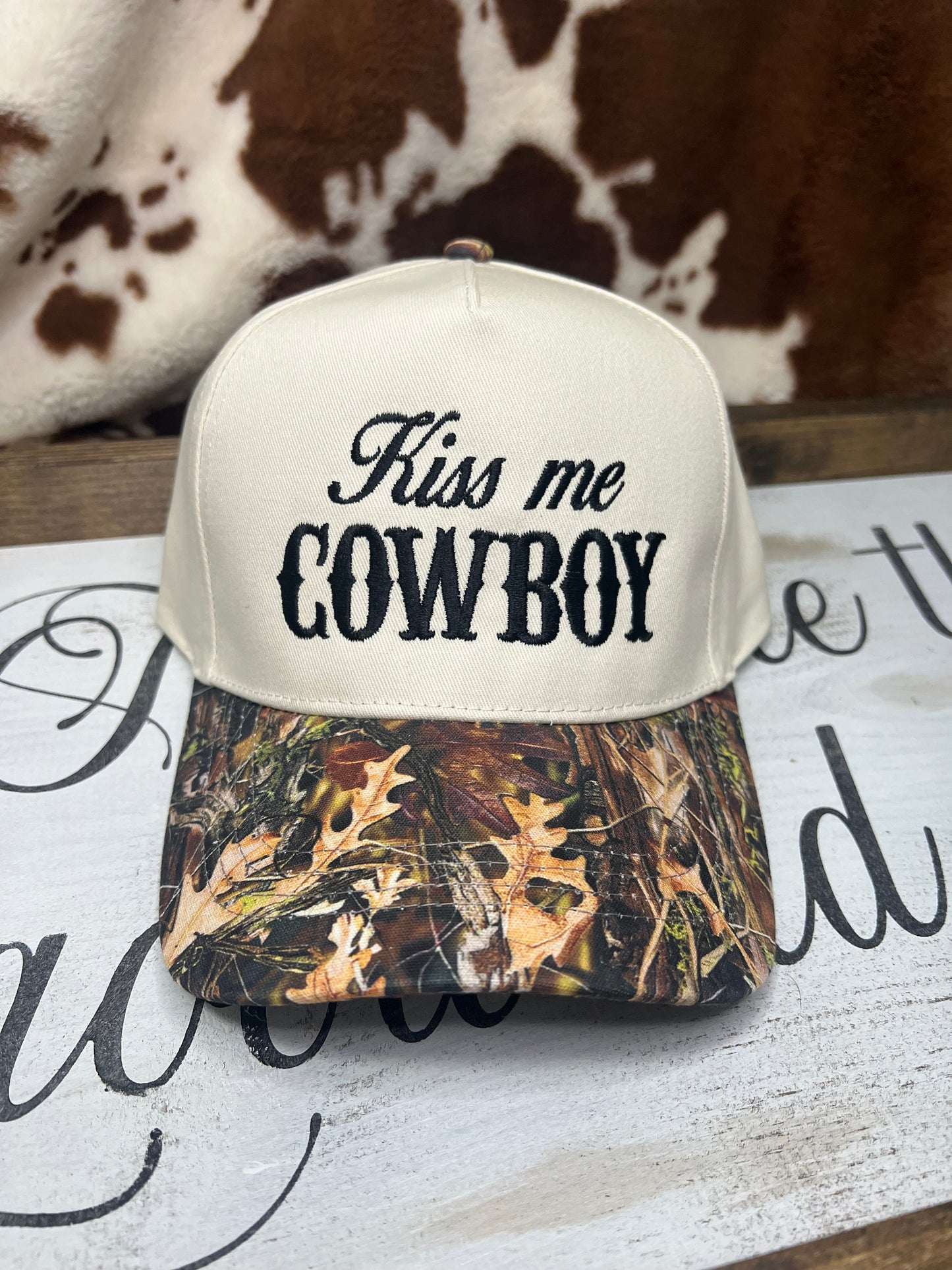 DS- Kiss Me Cowboy Hat