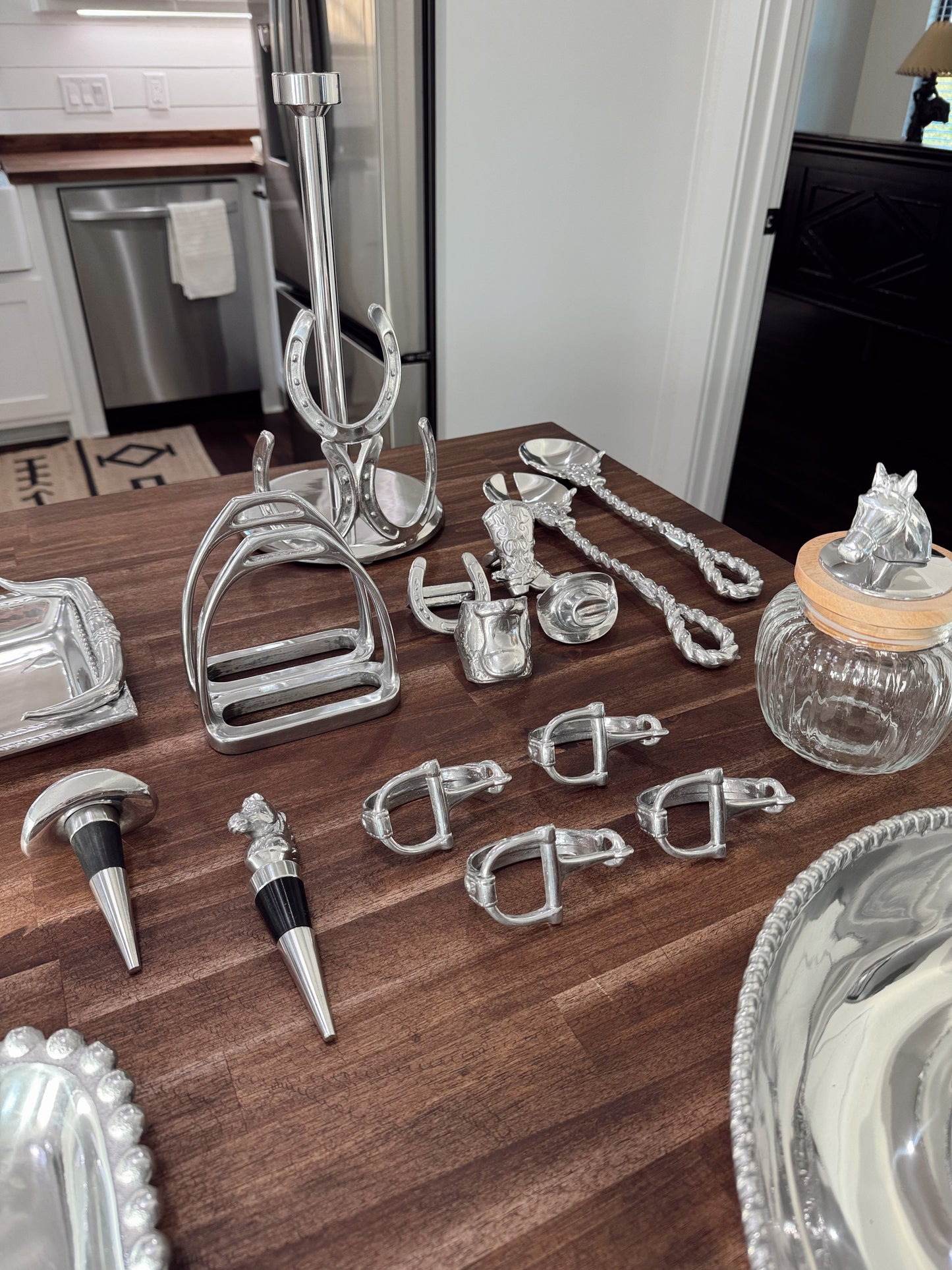 The Longhorn Serving Set -DS