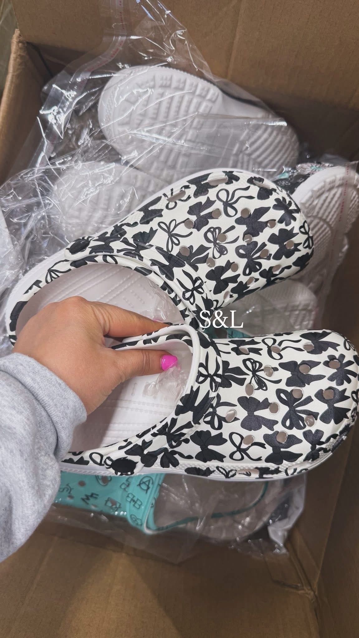 PREORDER- Cutie Clogs