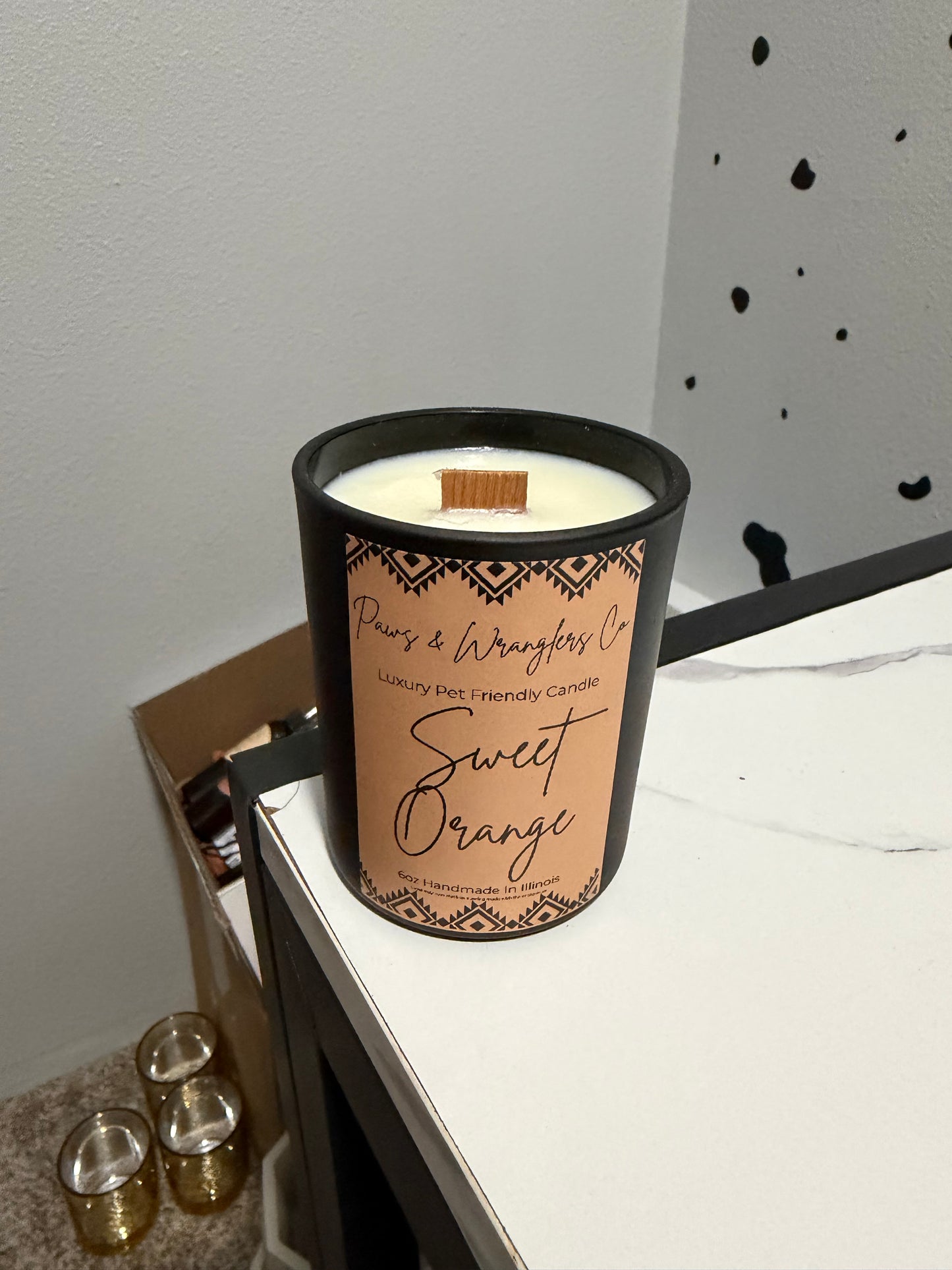 Luxury Pet Friendly 6oz Candle - Sweet Almond