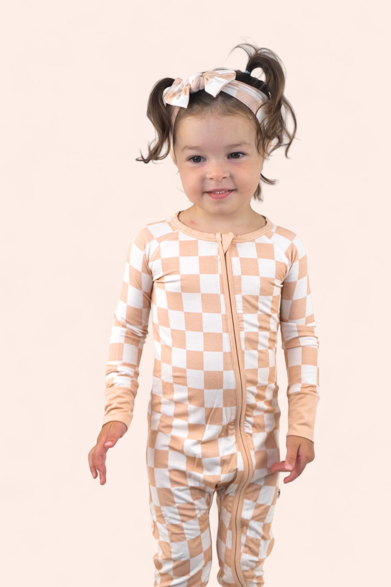 SANDY CHECKERS DREAM BOW -DS
