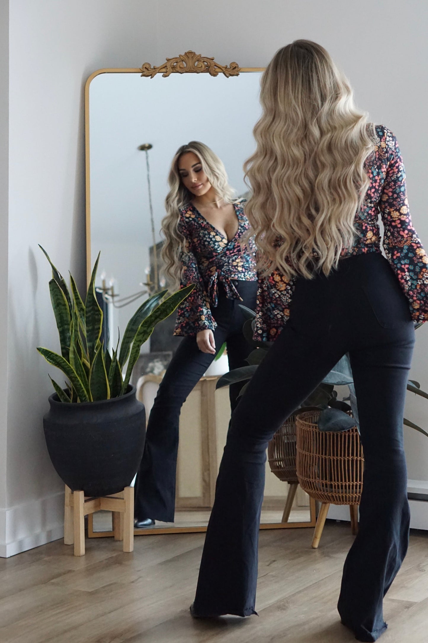 Fiona High Waisted Bell Bottom Flare Jeans - Black -DS