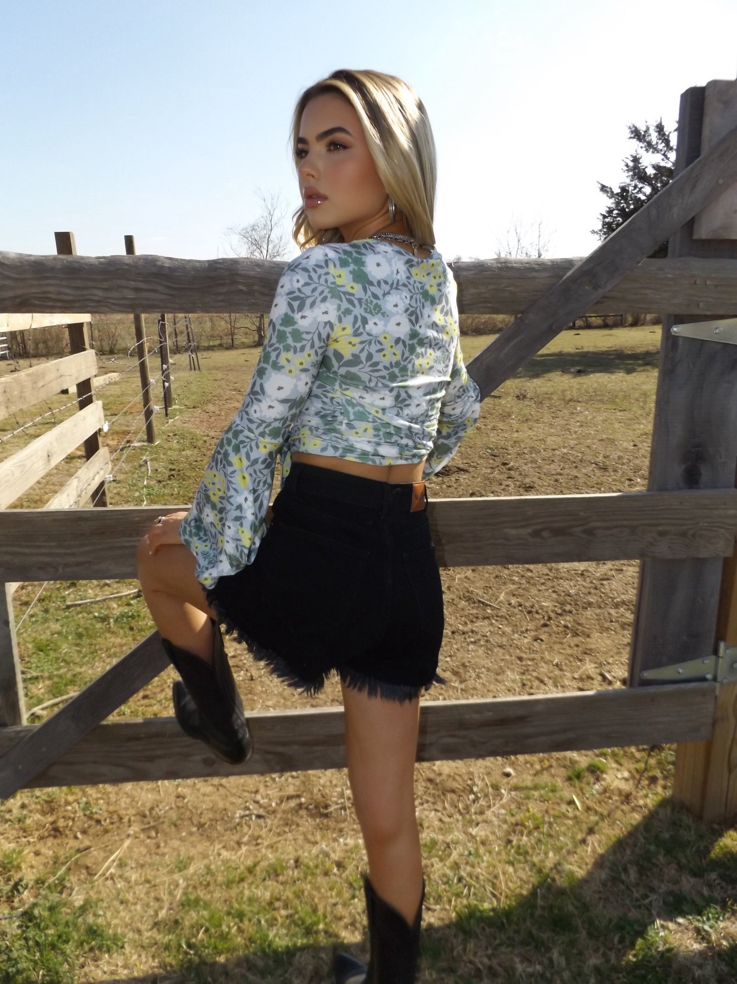 On The Go Distressed Shorts - Black- DS