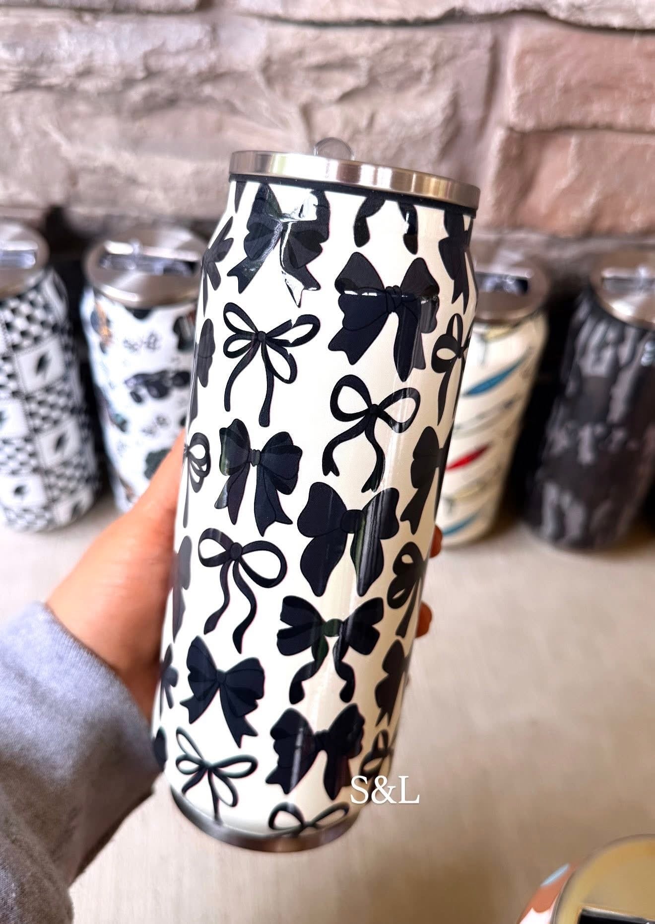 PREORDER- SIPPIN’ PRETTY TUMBLER