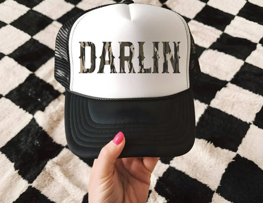 CAMO DARLIN TRUCKER HAT -DS