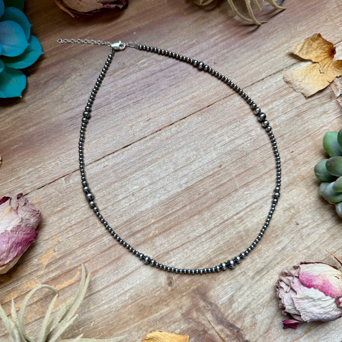 18 inch Graduated Sterling Silver Pearl Necklace -DS