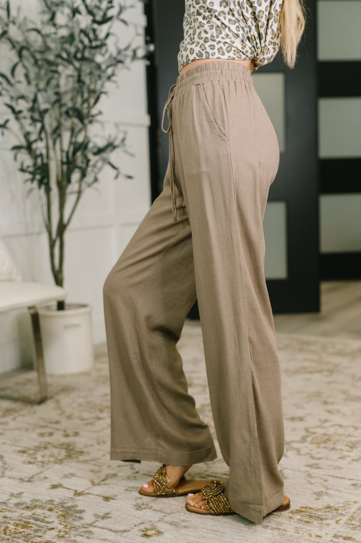 Essential Feeling Straight Leg Lounge Pants in Light in Cocoa -DS