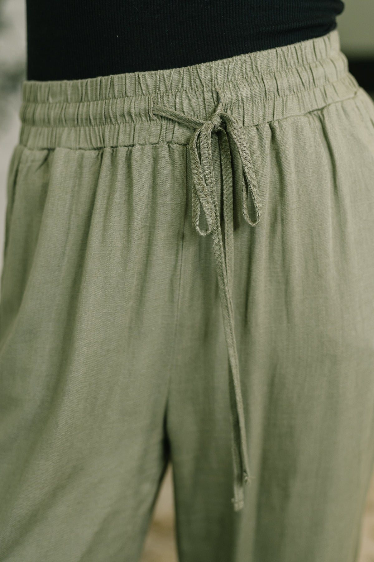 Essential Feeling Straight Leg Lounge Pants in Light in Olive -DS