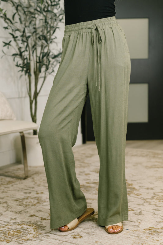 Essential Feeling Straight Leg Lounge Pants in Light in Olive -DS
