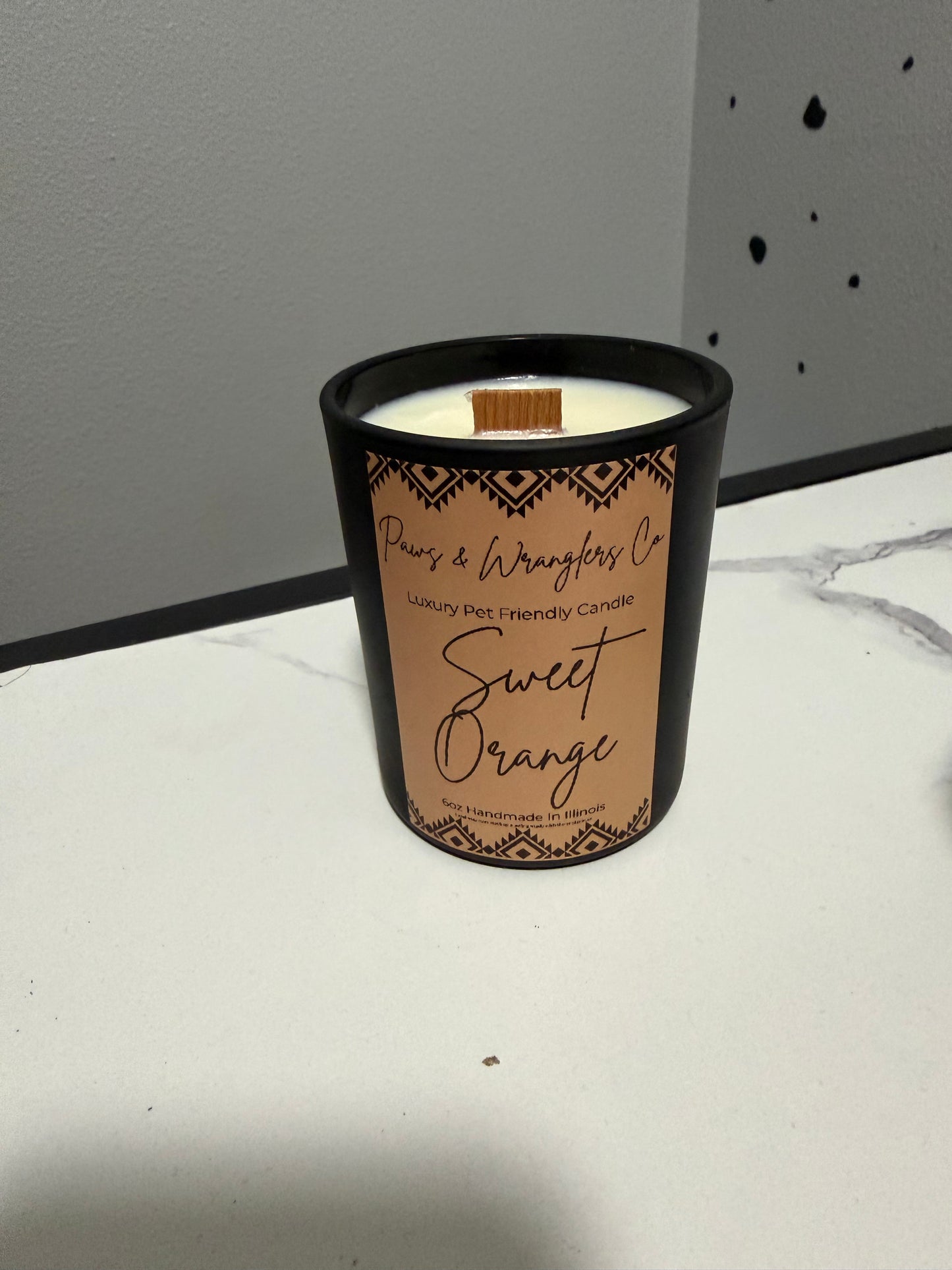 Luxury Pet Friendly 6oz Candle - Sweet Almond
