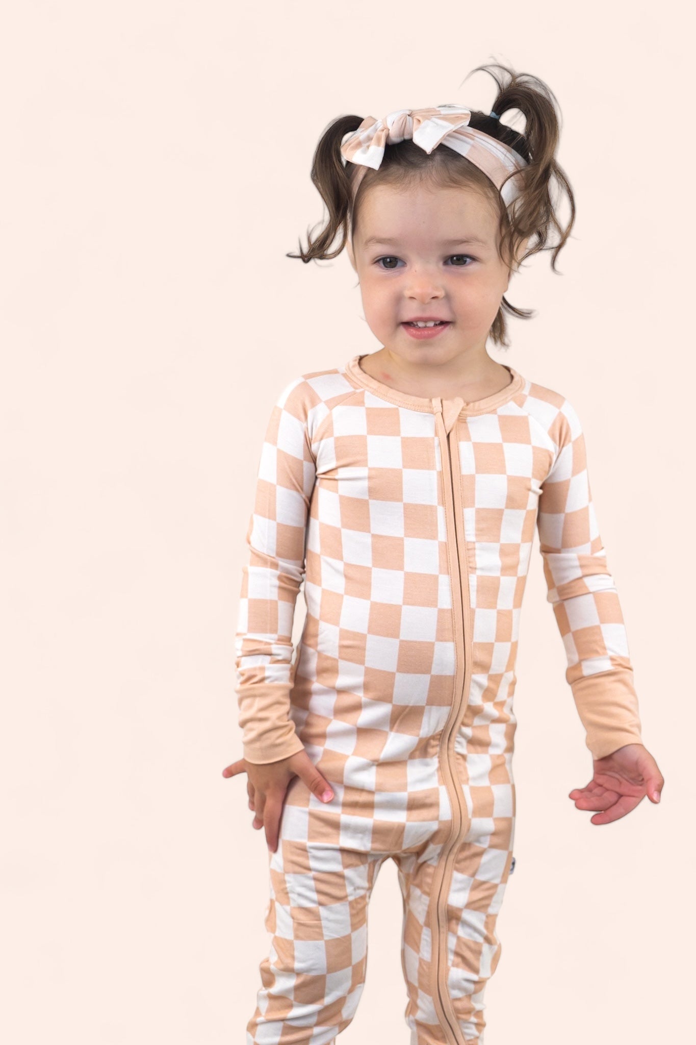 SANDY CHECKERS DREAM BOW -DS