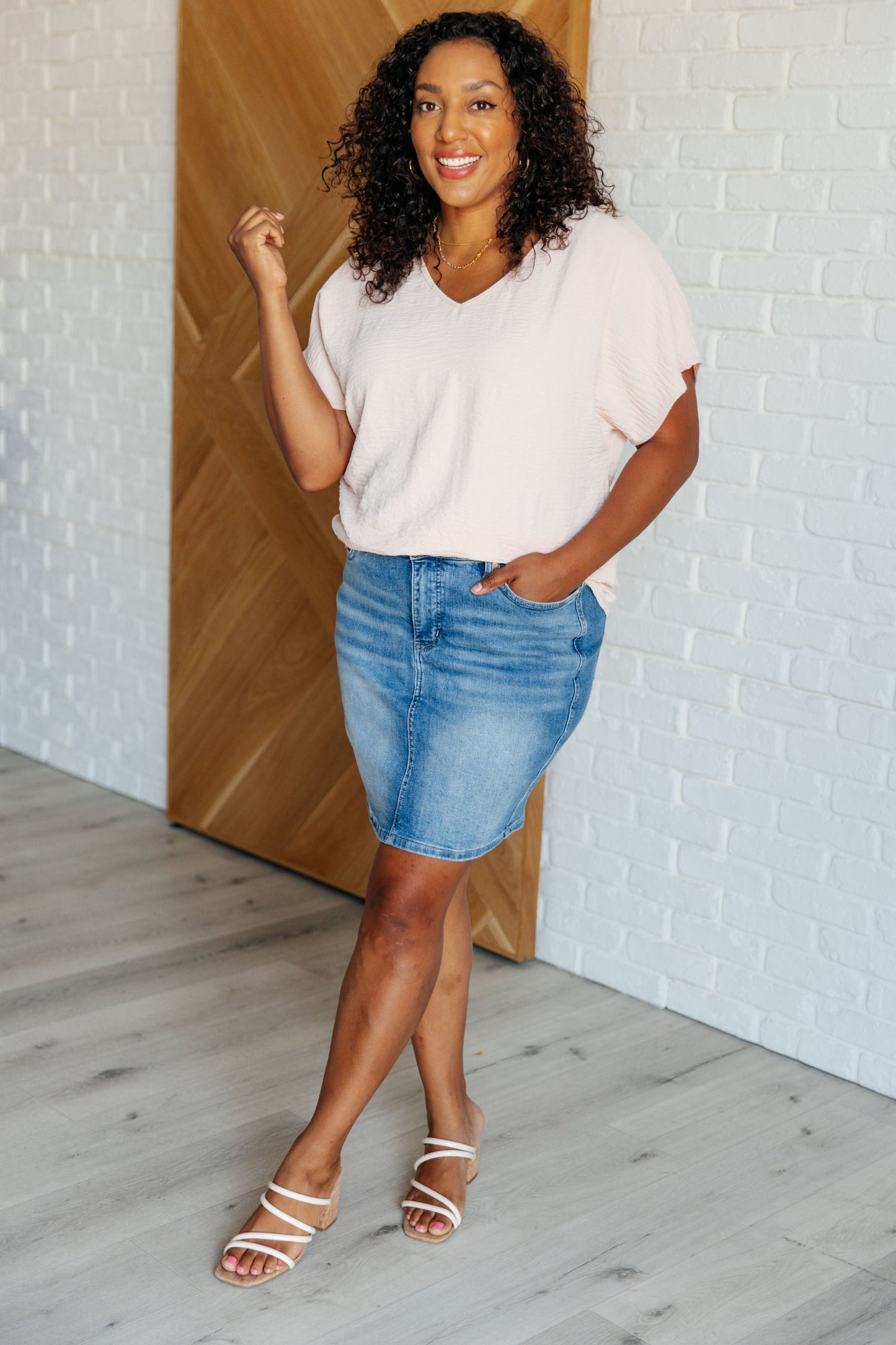 Frequently Asked Questions V-Neck Top in Blush -DS