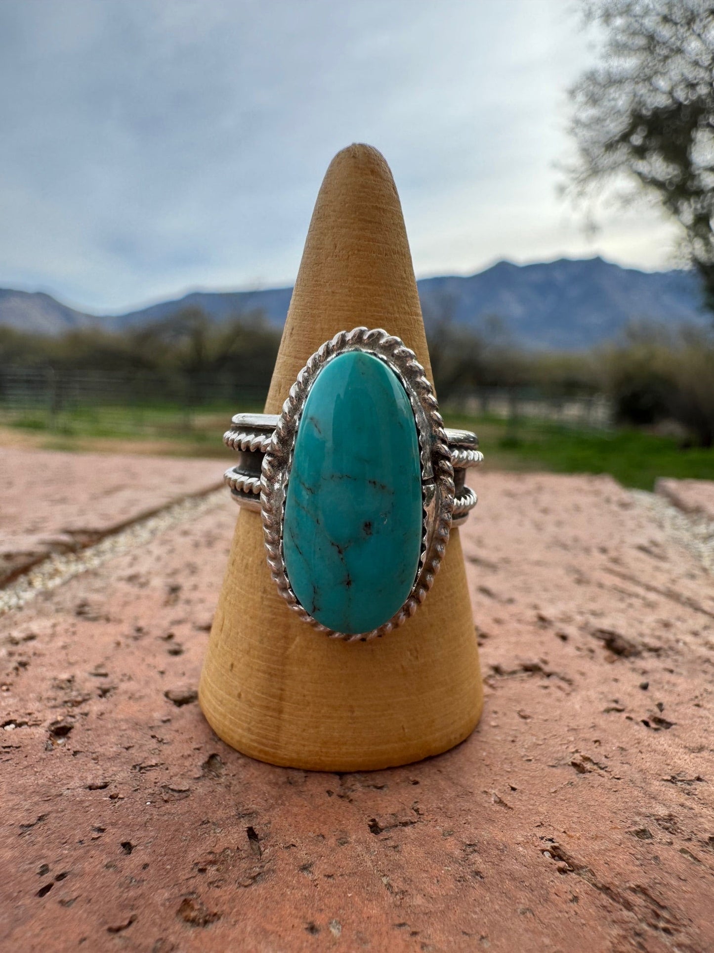 Handcrafted Oval Kingman Turquoise & Sterling Silver Ring size 10.5 -DS