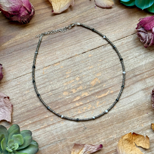 Magnesite Glass Seed Bead Choker -DS