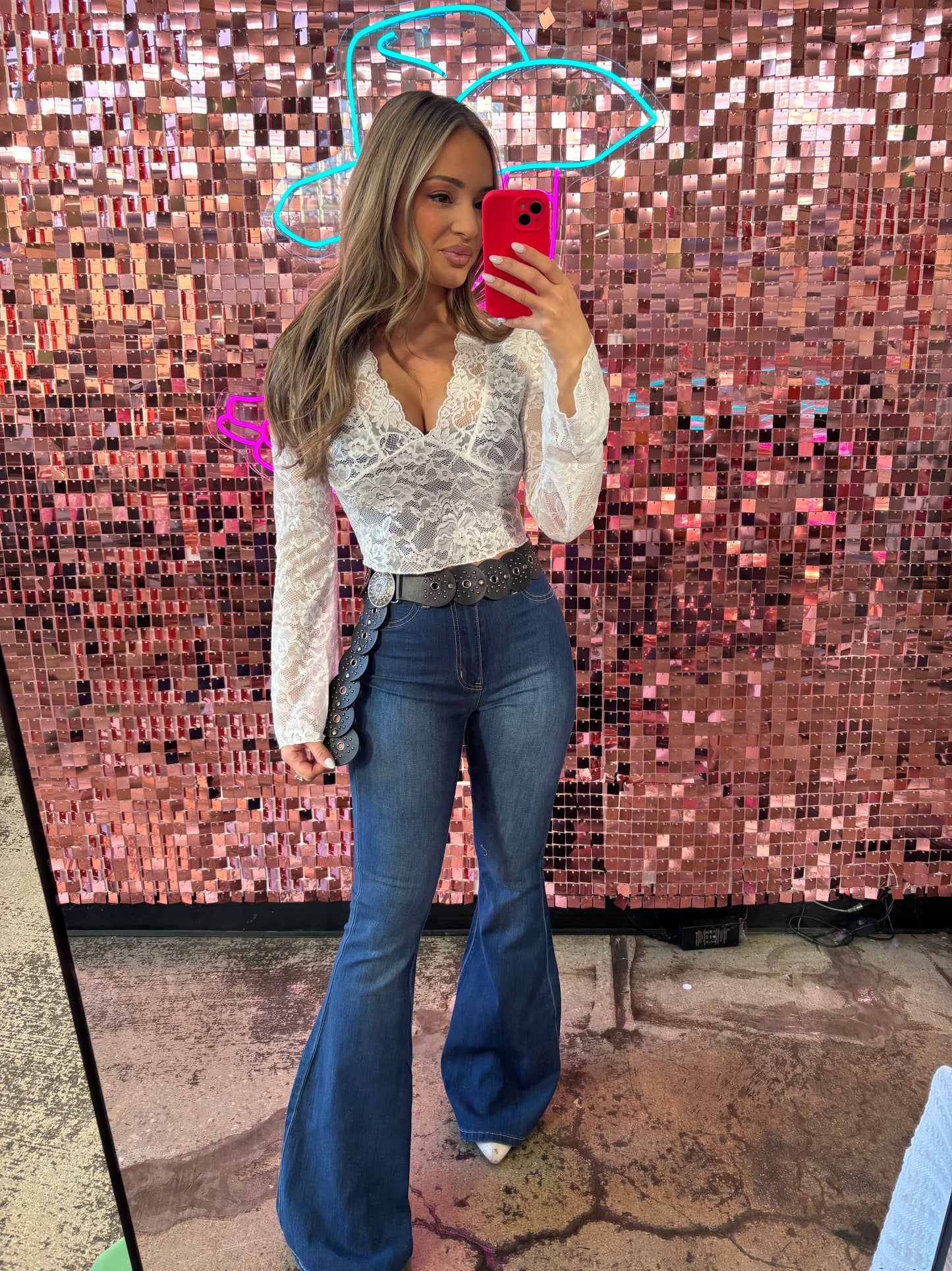 Fiona High Waisted Bell Bottom Flare Jeans - Medium Wash Denim (SIZE UP) -DS