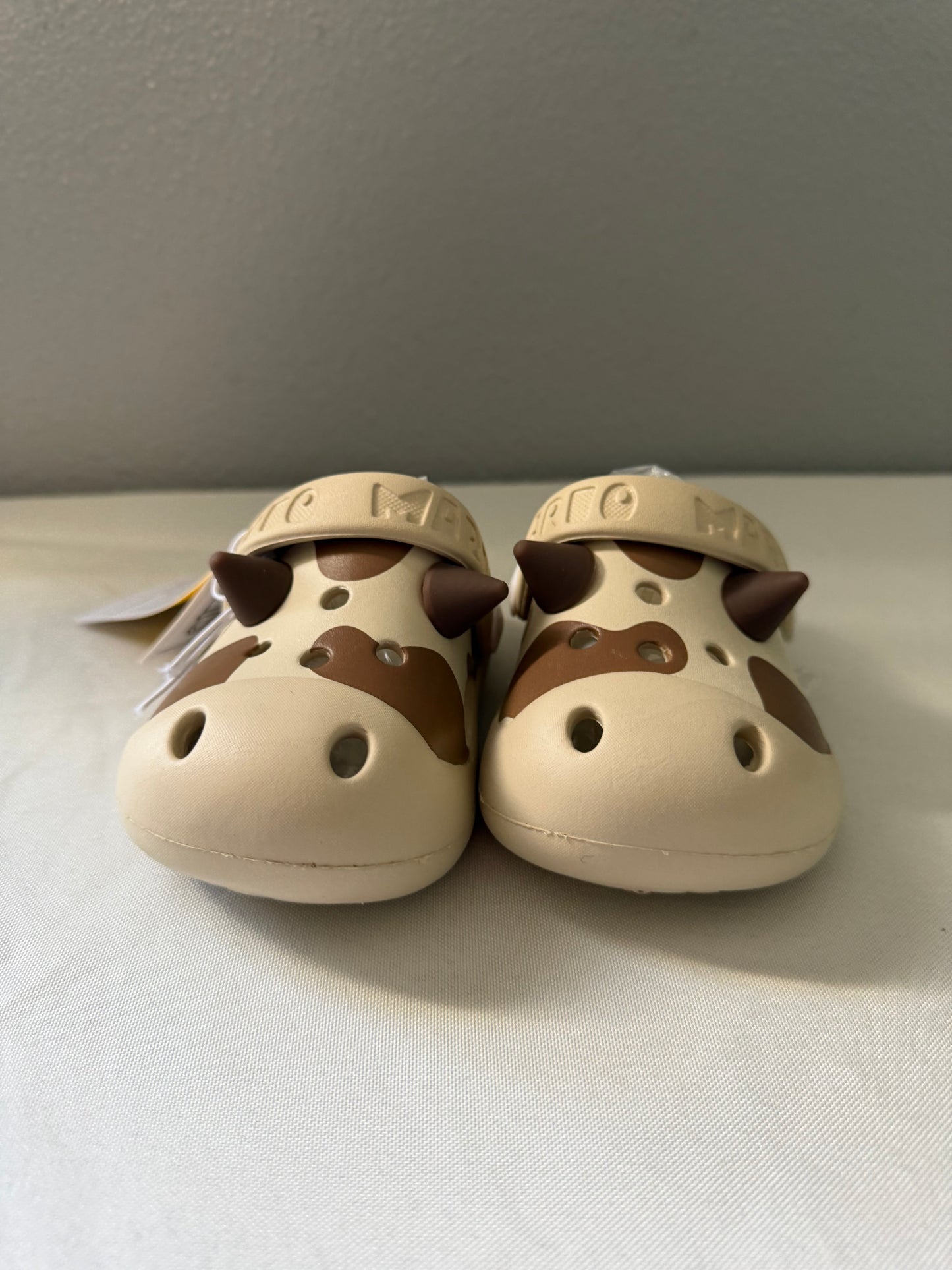 Moo Moo Crocs - Size 7C