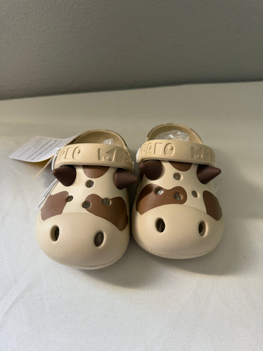 Moo Moo Crocs - Size 7C