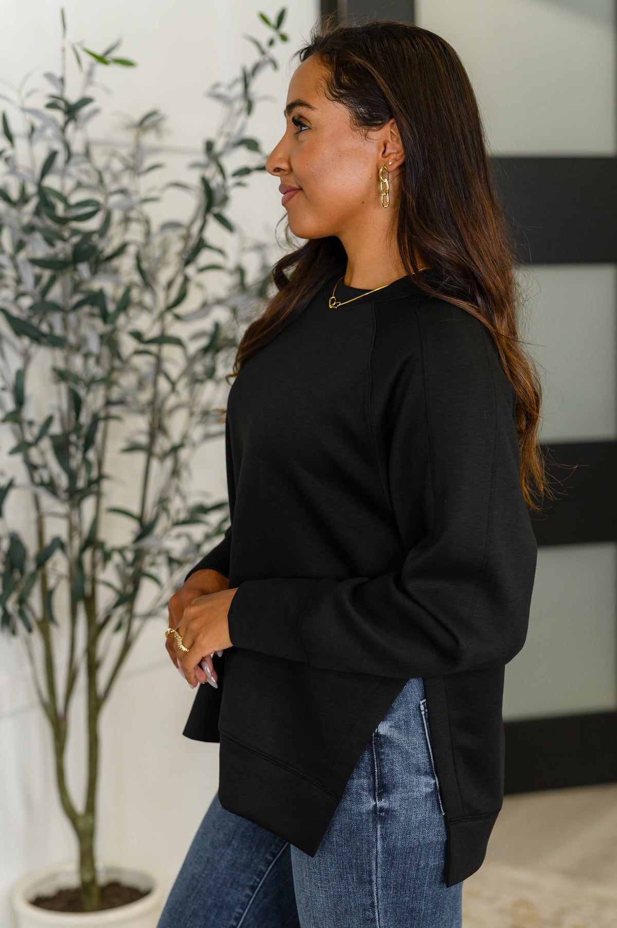 It's The Little Things Relaxed Scuba Pullover in Black -DS
