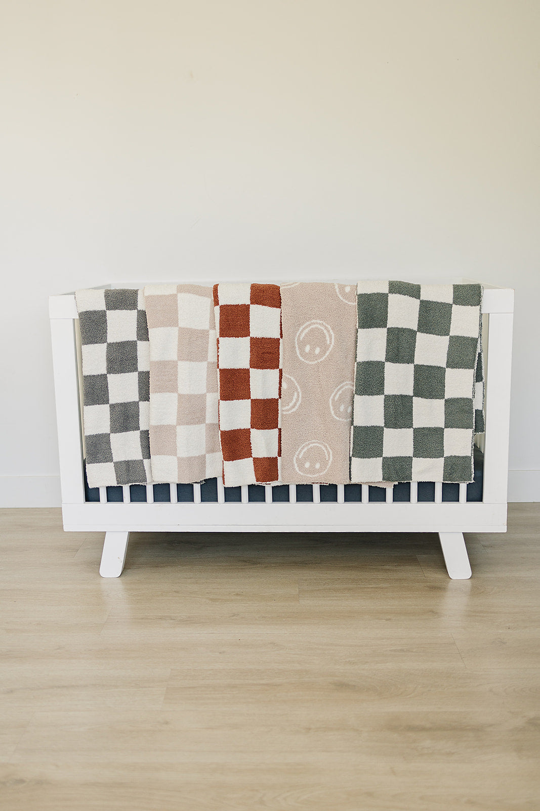 DS- Smiley Taupe Plush Blanket