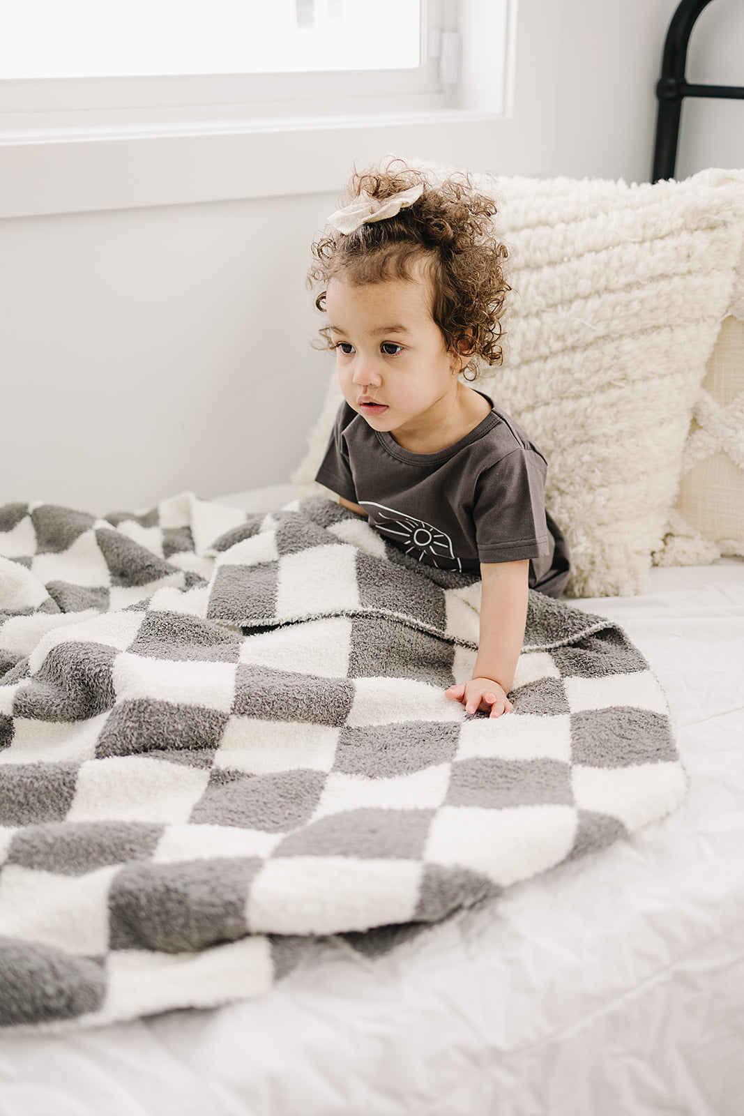DS- Charcoal Checkered Plush Blanket
