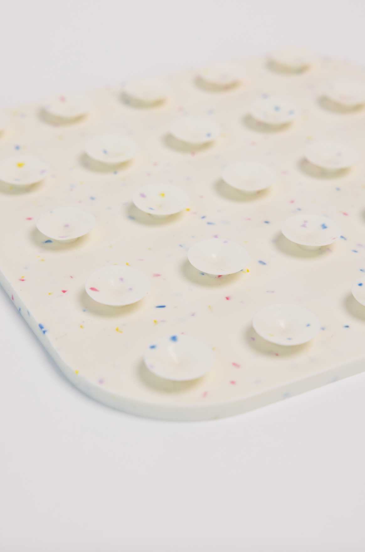 The Modern Dog Co. - It's a Birthday Pawty Lick Mat -DS