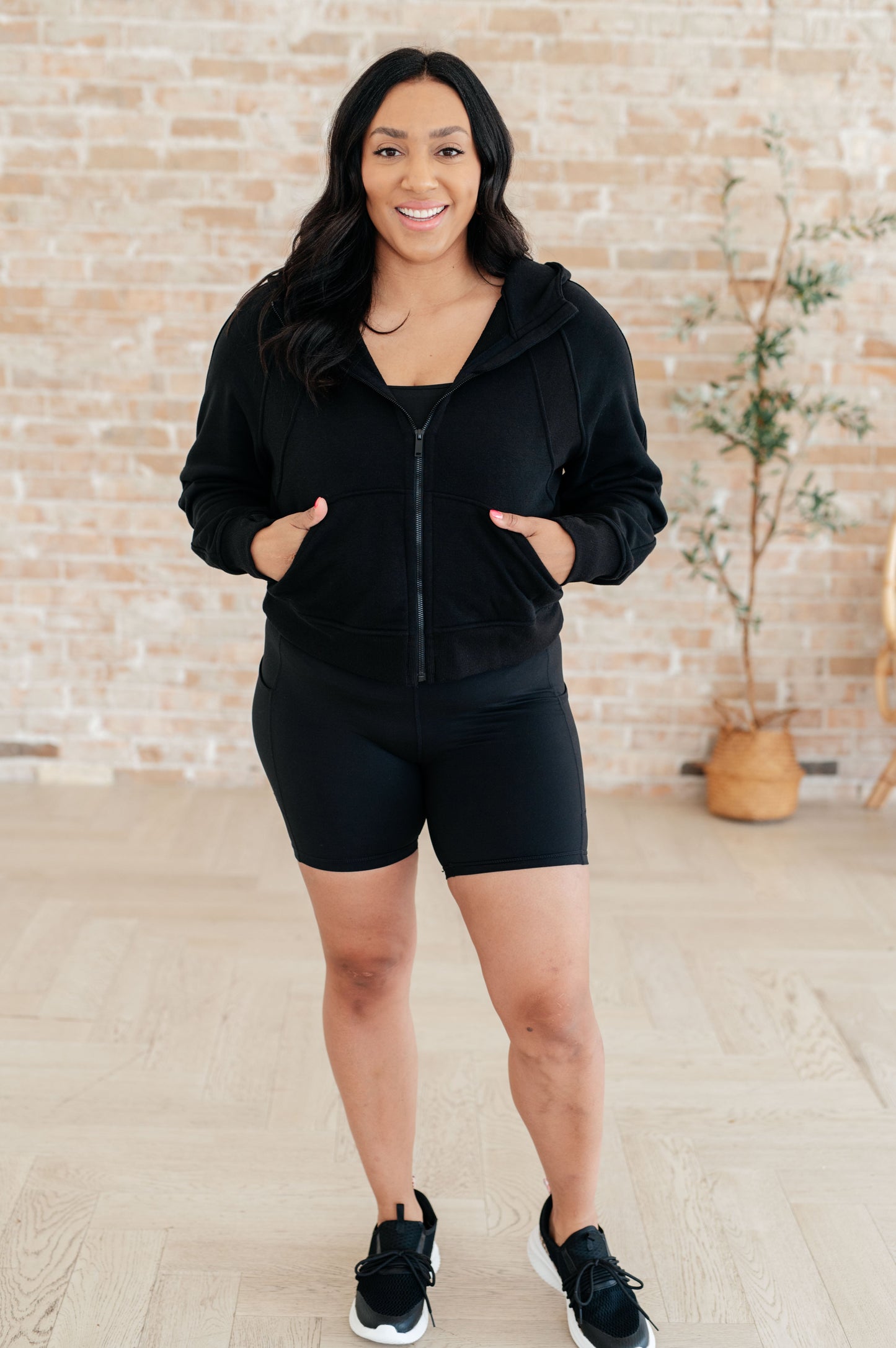 Getting Active Biker Shorts in Black -DS