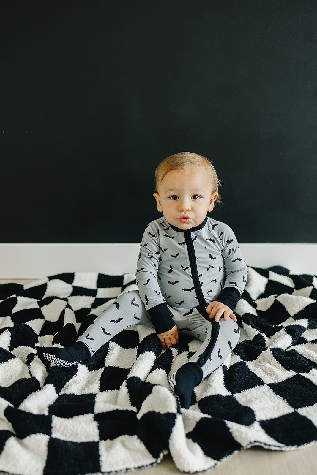 DS- Black + White Checkered Plush Blanket