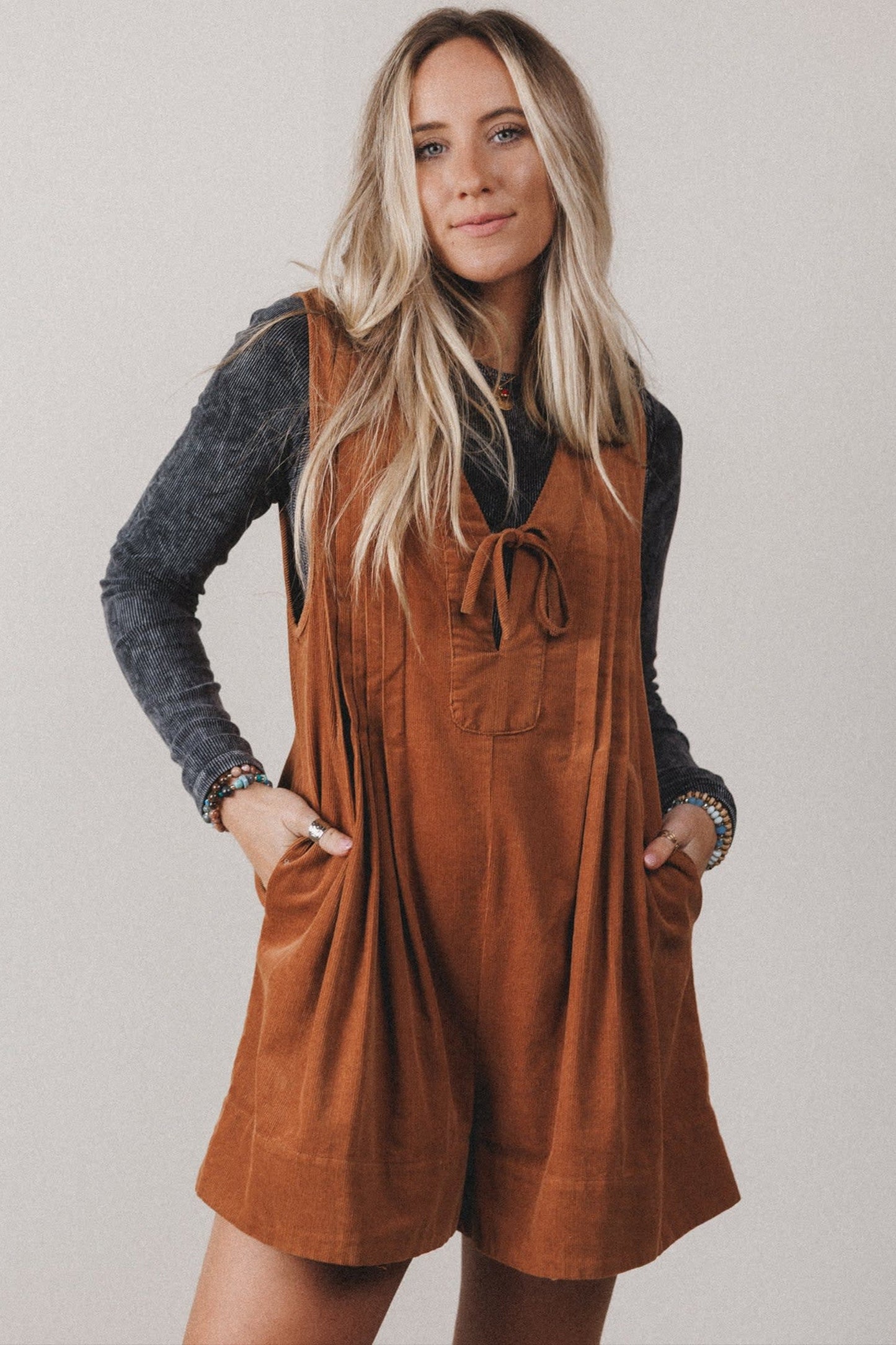 Solid Tie V-Neck Sleeveless Corduroy Romper -DS