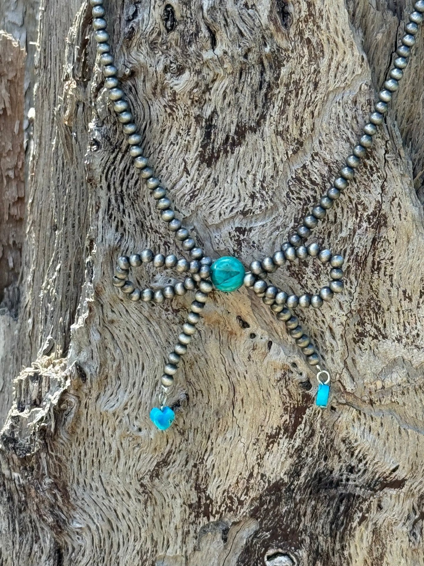 Silver Pearls Bow Necklace -DS
